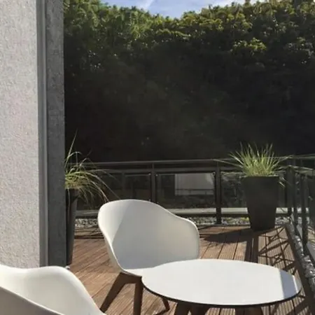 Sergio 4 Apartment